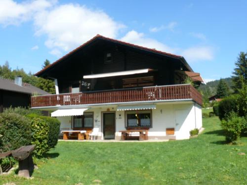 Arrach Appartement | FeWo Falk 26 OG am See