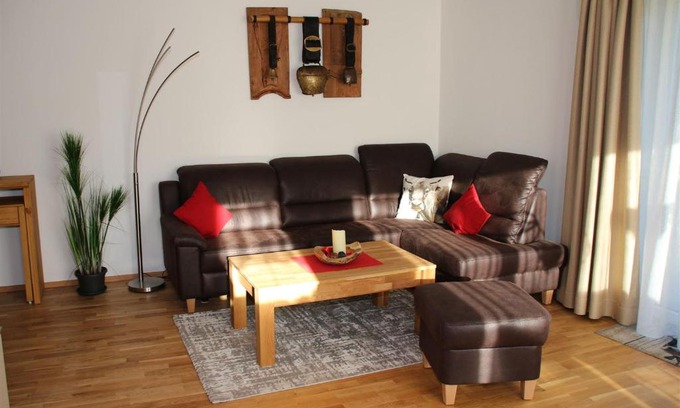 Kalzhofen Appartement | FeWo Glockenstüble mit Schwimmbad und Sauna