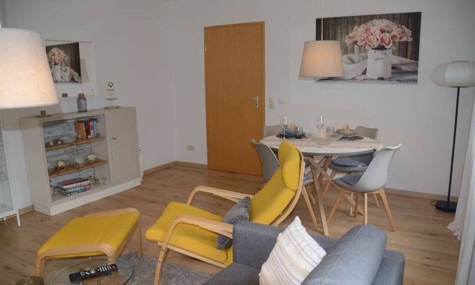 Bomighausen Appartement | FeWo Luise - Cozy vacation apartment for 2