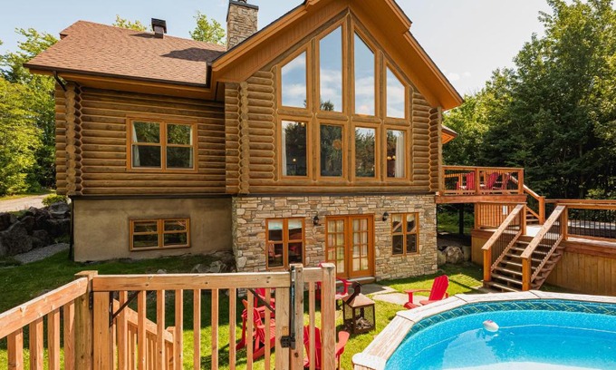 Fiddler Lake Resort Chalet De Ski | Fiddler Lake Resort Chalet 68 Deer with pool