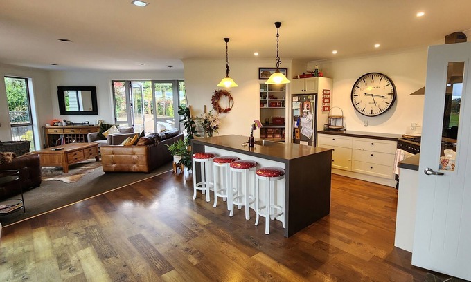 Cambridge Maison | Field Days Accommdation