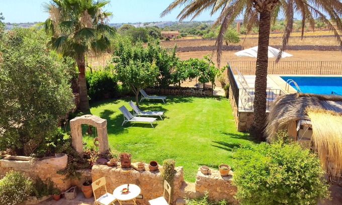 Cala d'Or Cottage | Maison de campagne confortable, spacieux avec piscine et wifi gratuit