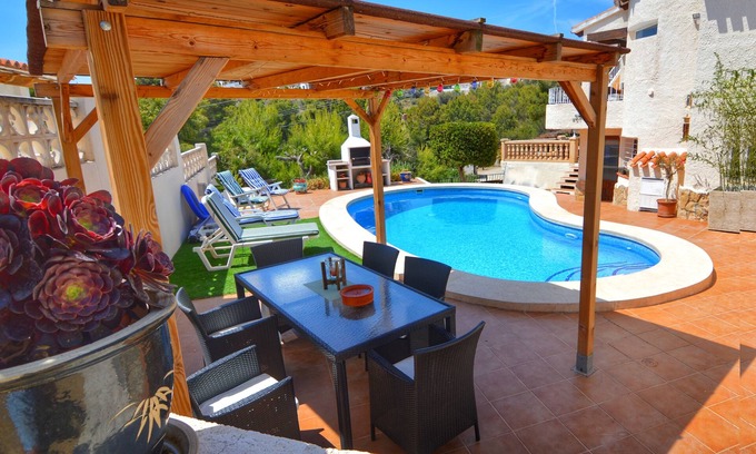 Pinar del Advocat Villa | Fiesta ~ Siesta dans cette maison de Moraira