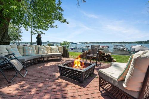 Mayfield Appartement | Fife Lake Lodge 2BR with Kitchen & Lake Views