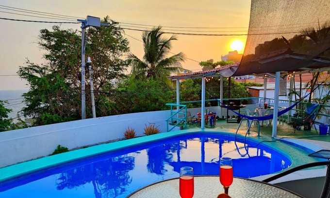 Mozimba Maison | Fifth Hill. Ideal house for large families, with private pool.