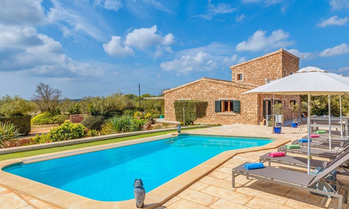 Ses Salines Villa | Finca "Can Xesquet Morell" avec Wi-Fi, climatisation, terrasse et piscine