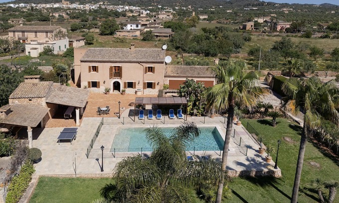 S Horta Maison | Finca pour 10 personnes avec barbecue, piscine, wifi et à 5 minutes de Cala D'or