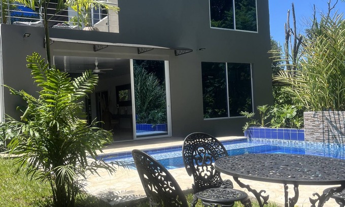 Puerto Triunfo Maison | Finca Casa Blanca Doradal !A 3 Minutos del Parque Tematico Hacienda Napoles!