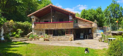 San Roque de Riomiera Hôtel | Finca la Vegacha casa tradicional pasiega