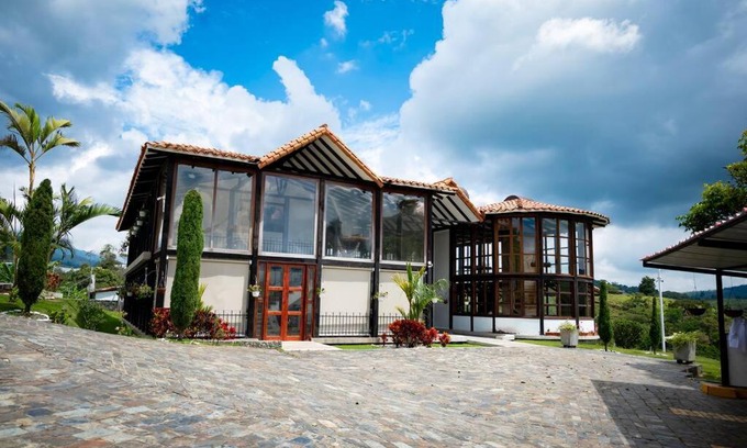 Yotoco Chalet De Ski | Finca Rancho Alegre