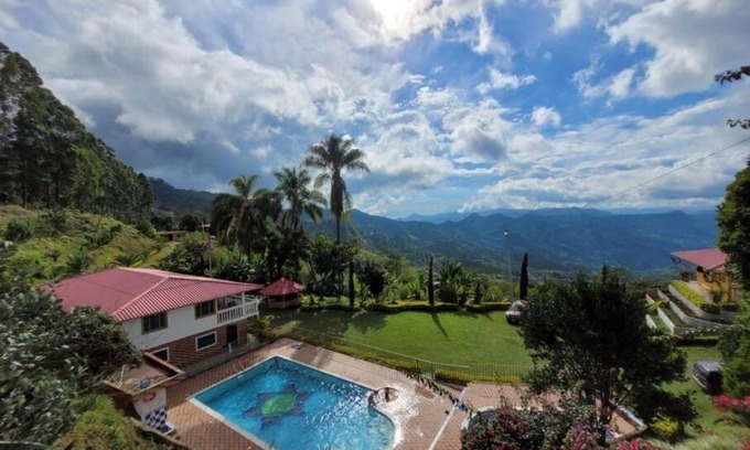 Pacho Maison | Finca Villa Sol