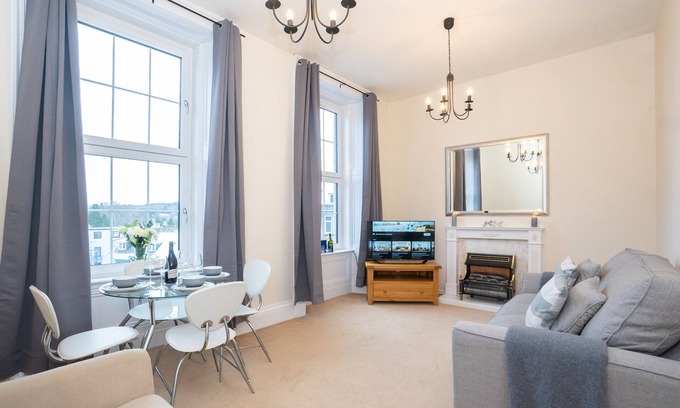 Banchory Appartement | *Find Dwellcome Home* 2 Bed Apt for BEST price, discounts & service★