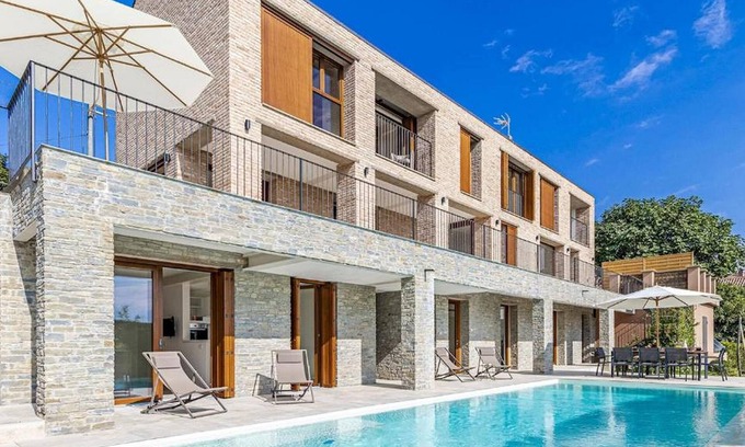 Neive Villa | Belle villa contemporaine avec piscine et vue sur les vignobles! - Villa Bianca