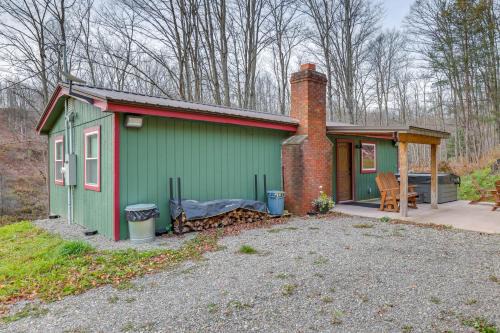 Cohocton Maison | Finger Lakes Retreat Cohocton Cabin on 25 Acres!
