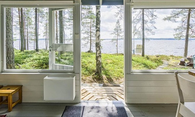 Pihtipudas Cabine | Maison finlandaise en bois au milieu de la nature et situe dans une île privée.