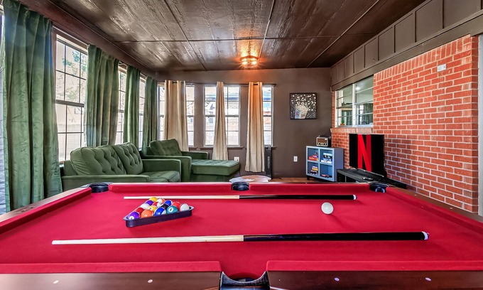 Alamogordo Maison | Fire Pit+Game Room+Mountain Views