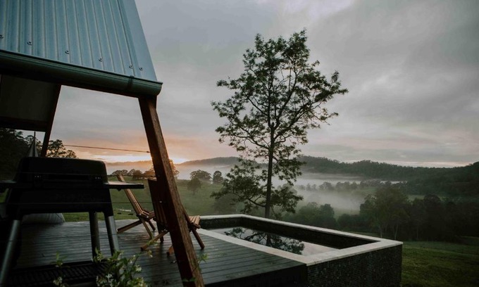Grevillia Maison | Firefly at Big Bluff