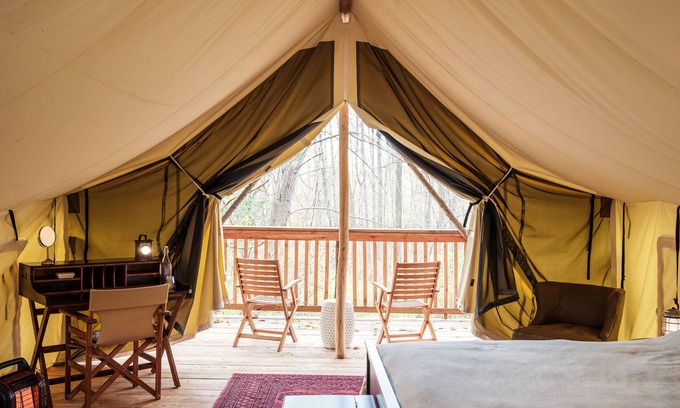 South Hill Cabine | Firelight Camps
