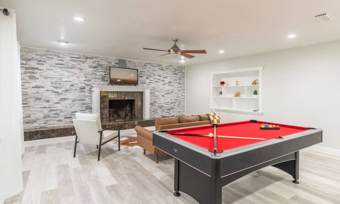 DeLand Appartement | Deland Hideaway: Firepit + Pool Table on 2 acres!