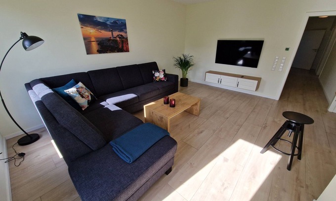 Steenfelderfehn Appartement | First floor apartment with kitchen & Netflix