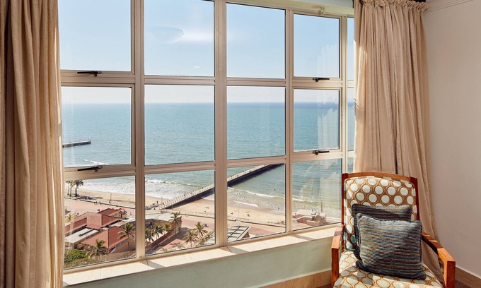 North Beach Hôtel | First Group The Palace All-Suite