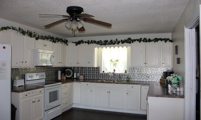 Canton Maison | First Monday ~New to VRBO~ Brasher Family Farm: Roughly 6 miles to First Monday