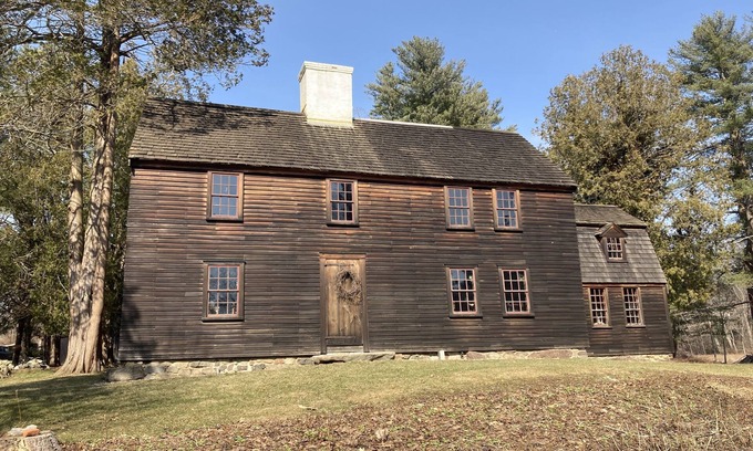 Gloucester Maison | First Period Colonial Lodging in Gloucester MA