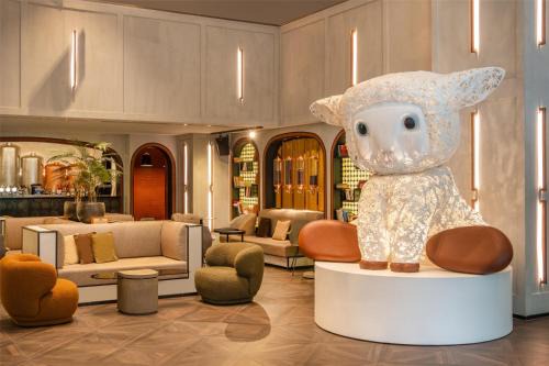 Matabiau Hôtel | FirstName Toulouse, part of JdV by Hyatt