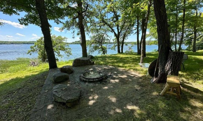 Detroit Lakes Maison | Fish Lake Cabin, Pelican Rapids, MN
