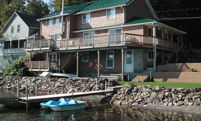 Richfield Springs Maison | Fisher's Landing, Swimming, fishing, kayaks, canoe, paddleboards, panoramic view