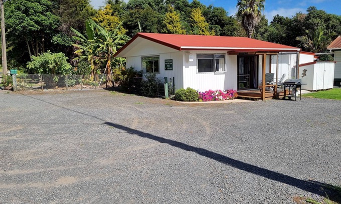 Coromandel Cottage | Pêcheur / famille / amis - Près de la plage et du canton. WIFI et Sky TV.