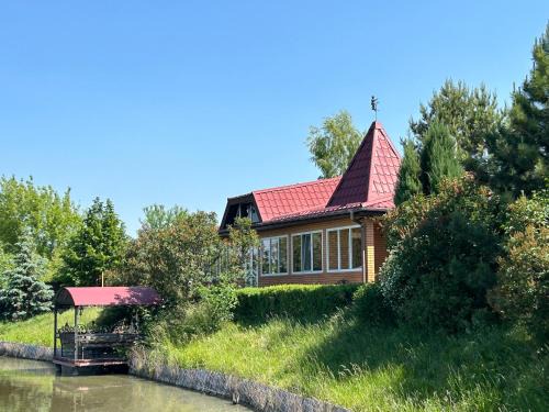 Verem'ya Maison | Fisherman's House