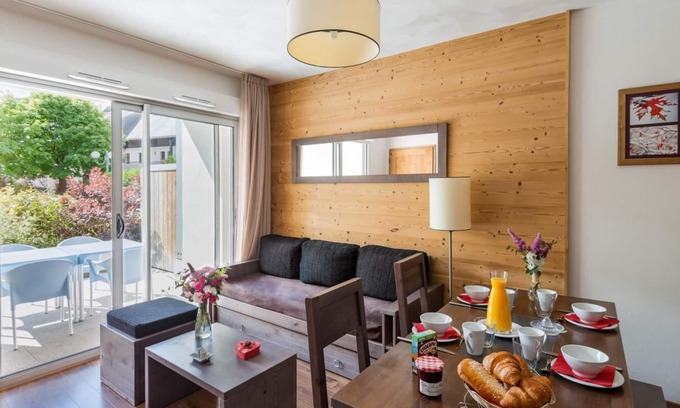 Vielle-Aure Appartement | Remise en forme, piscine, sauna, terrasse, balcon, télévision, casier à ski, 65m², Saint Lary Soulan