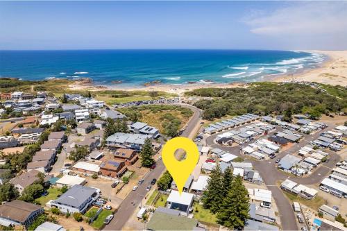 Anna Bay Maison | Five Pines Beach House at Birubi 20 Robinson St pet friendly aircon and WiFi