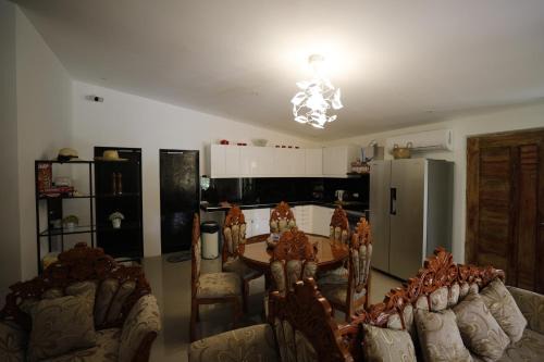 Buenavista Maison | Flake Farmville