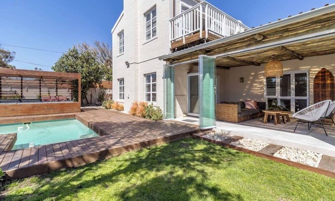 Milnerton Maison | Flamingo Villa @ Beach/Pool/ Luxury/Solar Back Up