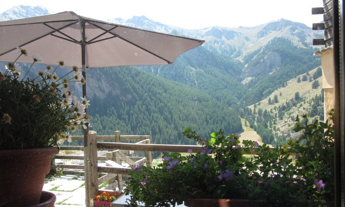 Saint-Veran Appartement | Appartement 30m² 2 personnes plein sud avec terrasse. à 2040 mètres.