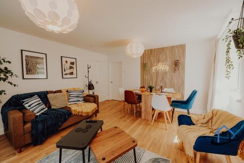 Cradley Appartement | FLAT 5 - Ground floor 2 bed apartment free parking sleeps 6