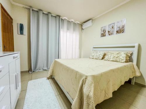 Ourinhos Maison | Flat em charmoso residencial, ar cond e vaga