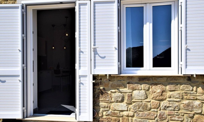 Castellabate Appartement | Flat for 8 with sea view, beach 400 mt away