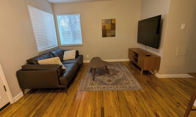 Lowry Field Maison | Flat in Denver