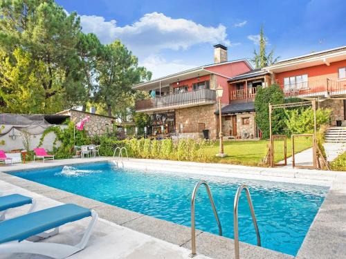 Galapagar Maison | Flat in Galapagar with Spa and Mountain Views