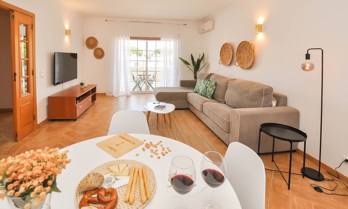 Vale de Carro Appartement | Flat Pinheiro OCV - 5min Beach