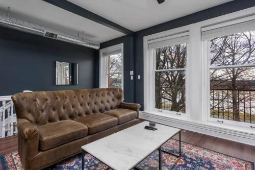 Harrisburg - Hershey Appartement | Flats on Front - Riverfront Gem Fast Wi-Fi 3F