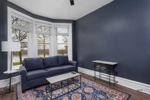Harrisburg - Hershey Appartement | Flats on Front - Riverfront Gem Fast Wi-Fi 2F