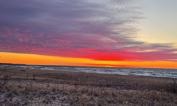 Grand Marais Hôtel | Fletchys Pictured Rocks Resort