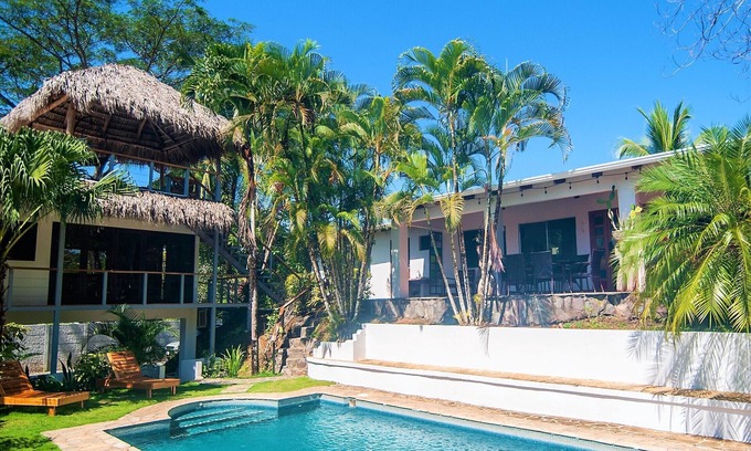 Esterillos Maison | House + Guest House at 500 yards from the beach.