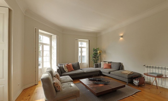 Foz do Douro Chalet De Ski | FLH Seaside Luxury House in Porto