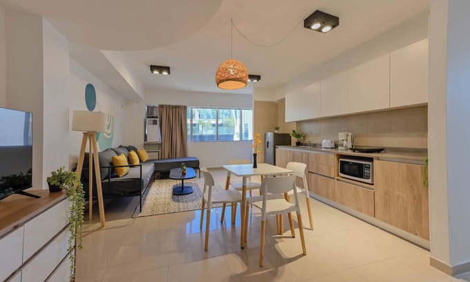 Congreso Appartement | Fliphaus + Mansion Mitre 'A' - 4 pax Duplex Gym & Jacuzzi