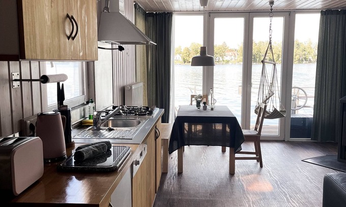 Tegel Location De Bateaux | Floating Home Valentinswerder